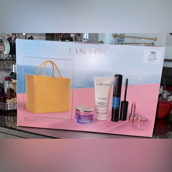 Lancôme 5-Pc. Summer Collection 2025 Gift Set- Limited Edition - Picture 8 of 11